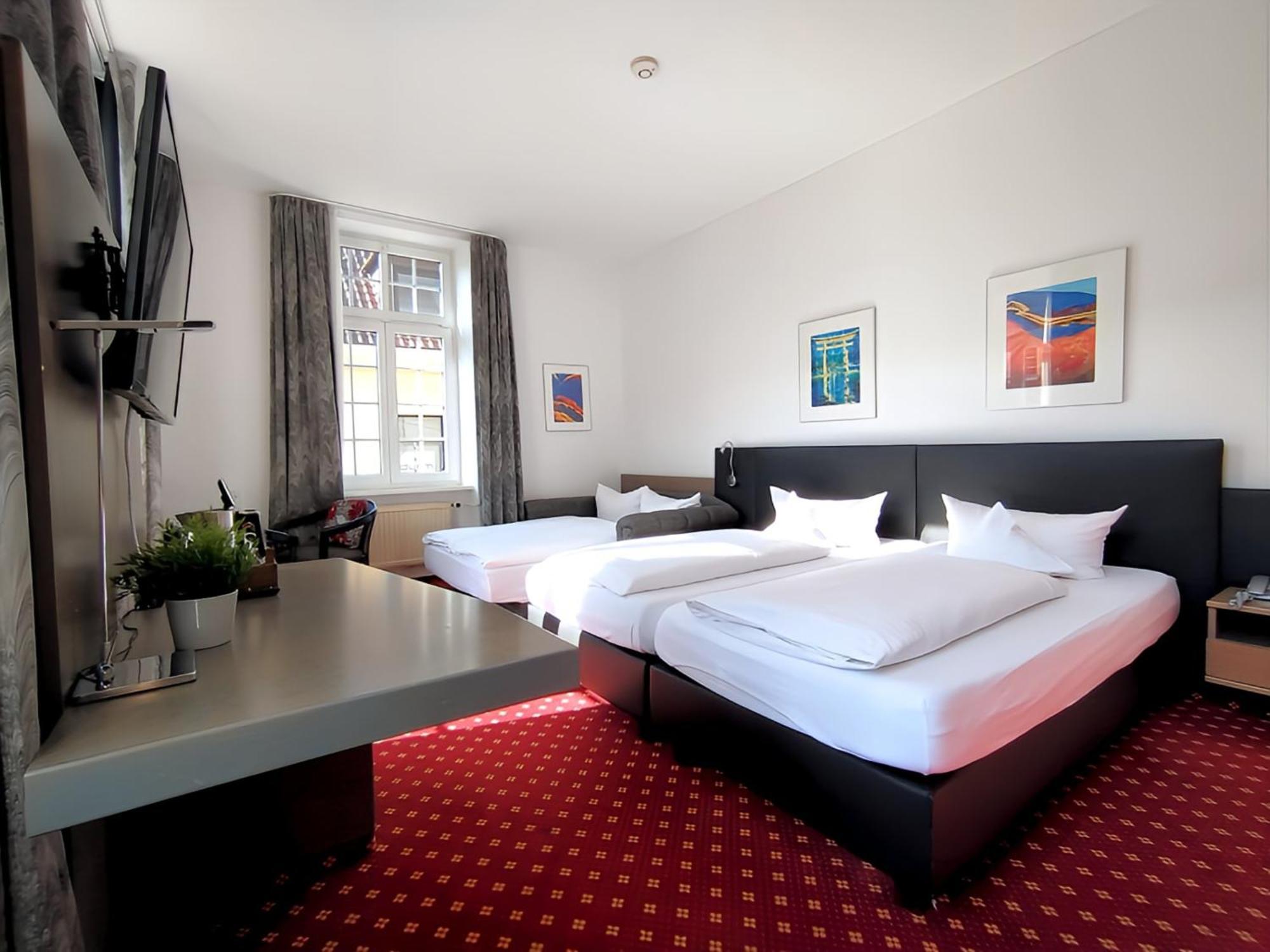 Hotel Schwert Rastatt Ngoại thất bức ảnh