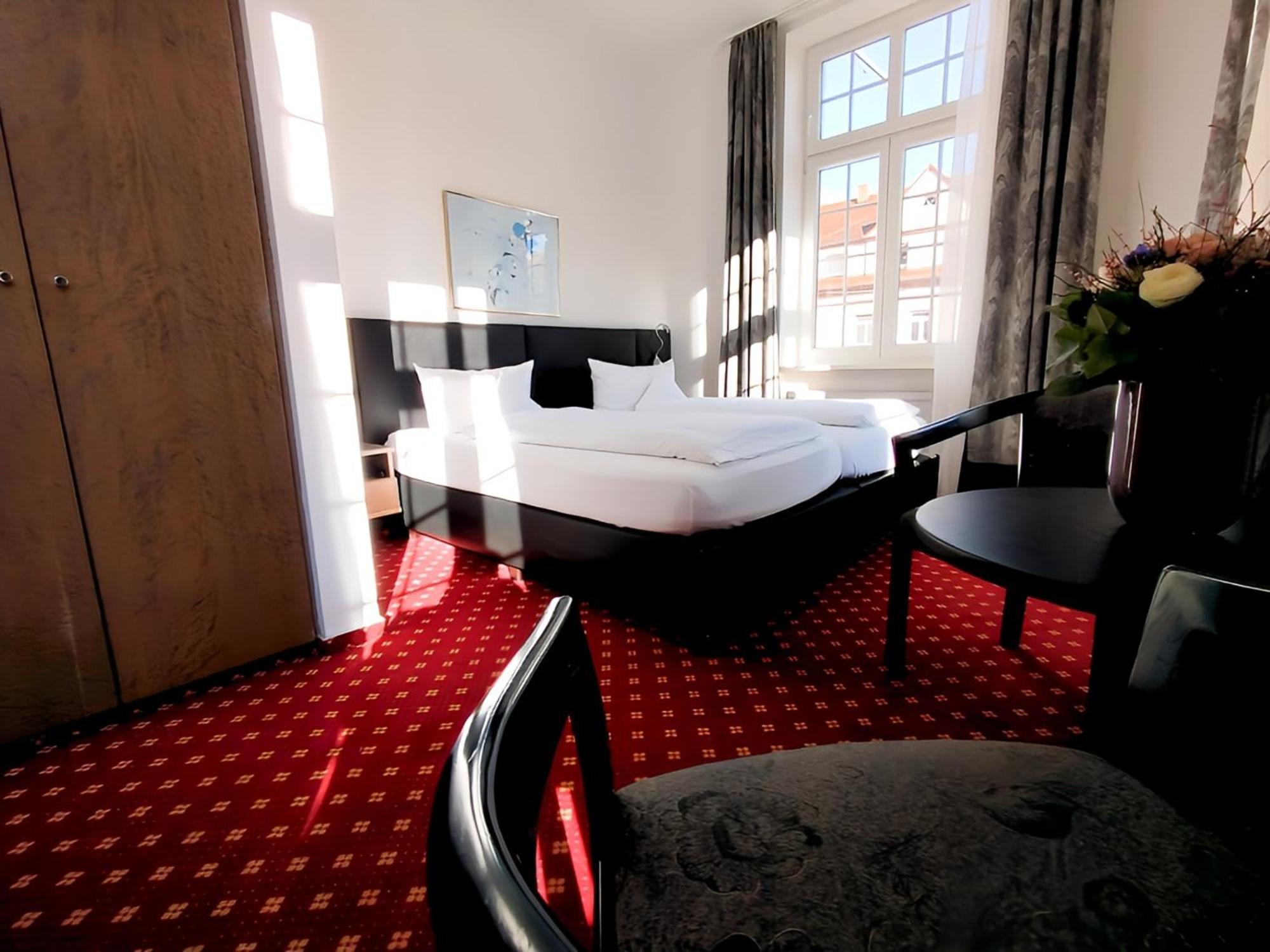 Hotel Schwert Rastatt Ngoại thất bức ảnh