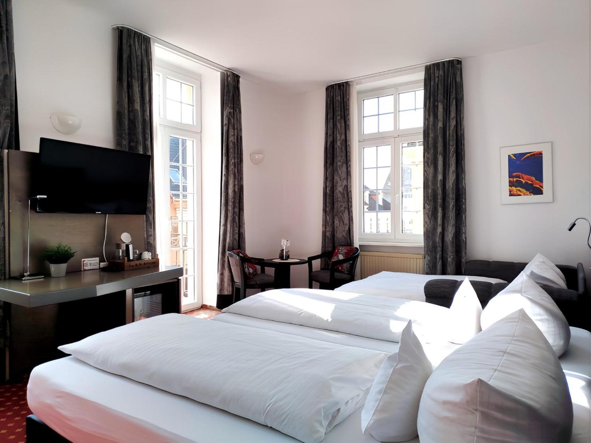 Hotel Schwert Rastatt Ngoại thất bức ảnh