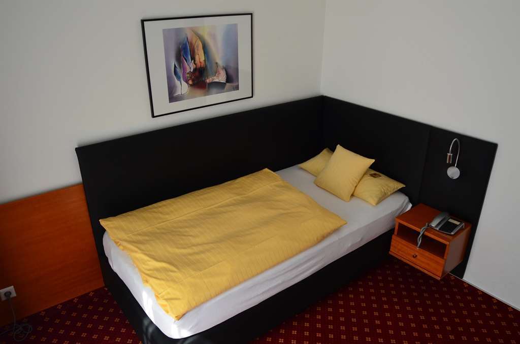 Hotel Schwert Rastatt Ngoại thất bức ảnh