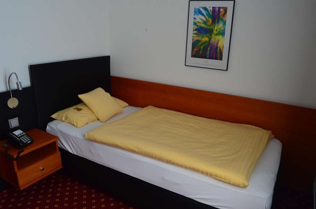Hotel Schwert Rastatt Ngoại thất bức ảnh