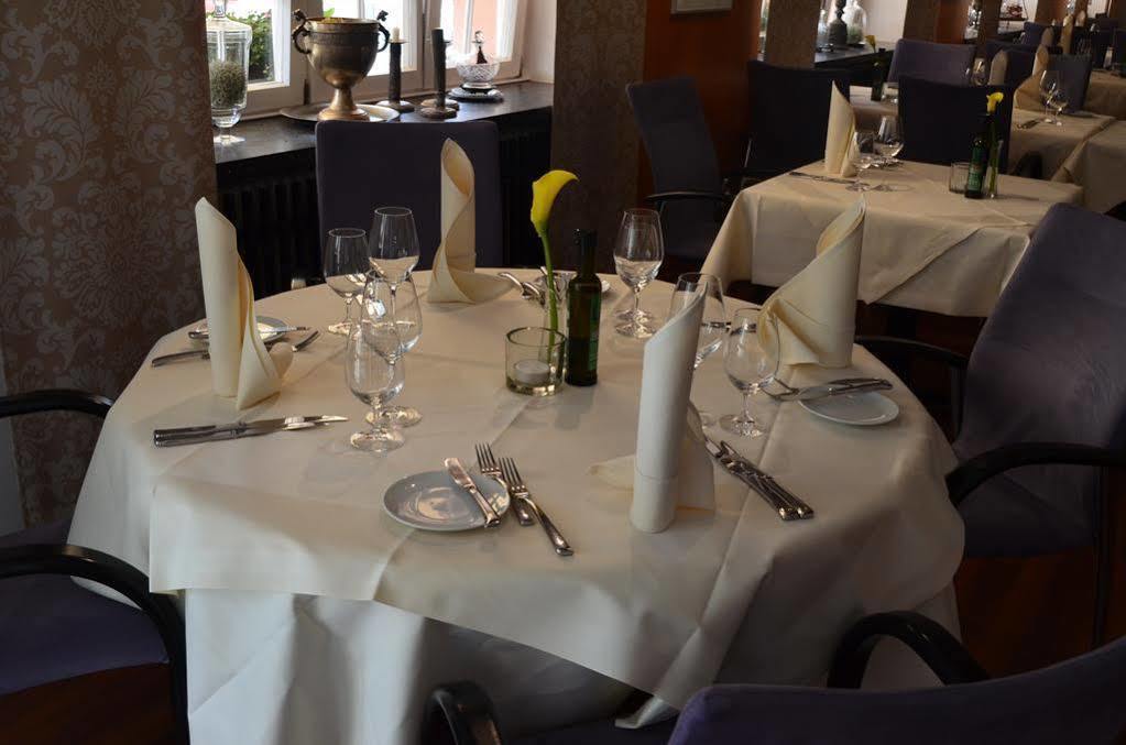 Hotel Schwert Rastatt Ngoại thất bức ảnh